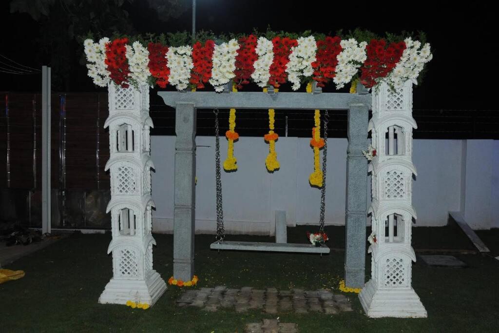 Stargate  - Exotic Luxury  with pool - Housity