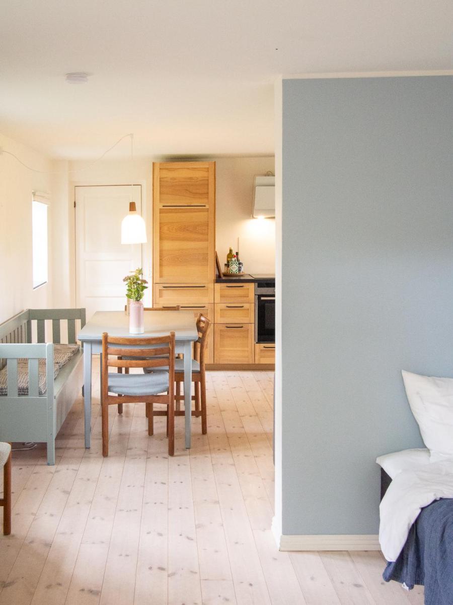 Kamilla's cottage, 1 km. from the beach - Housity