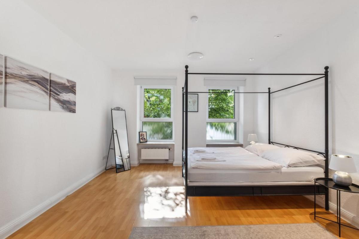 Bright 3-room apartment near Prenzlauer Berg - Housity