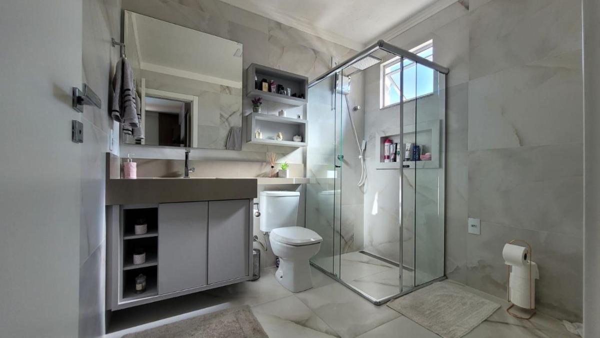 Suitetrails - Casa com piscina em condomínio fechado - Praia de Zimbros