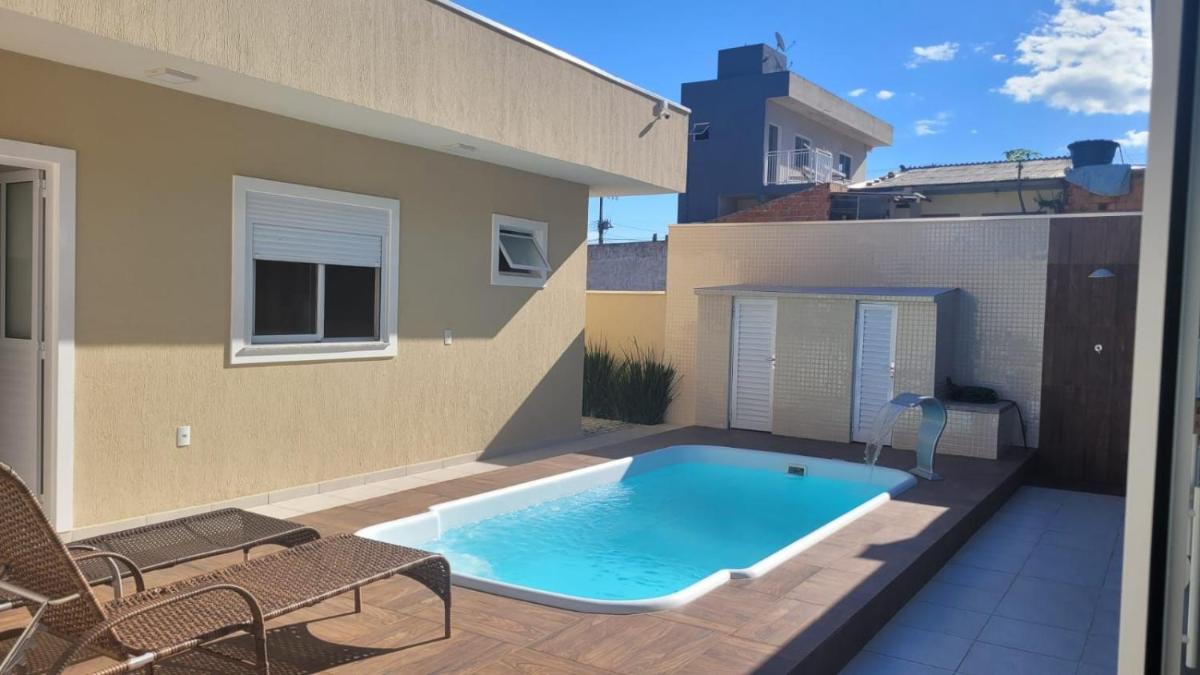 Suitetrails - Casa com piscina em condomínio fechado - Praia de Zimbros