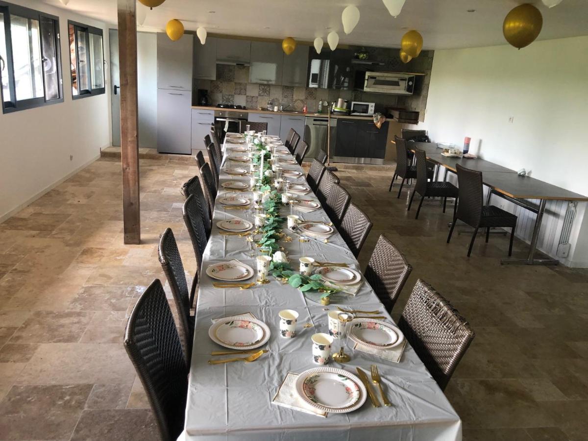 Domaine les petits bois seminaire 36 couchages avec piscine privée 31 degrés - Housity