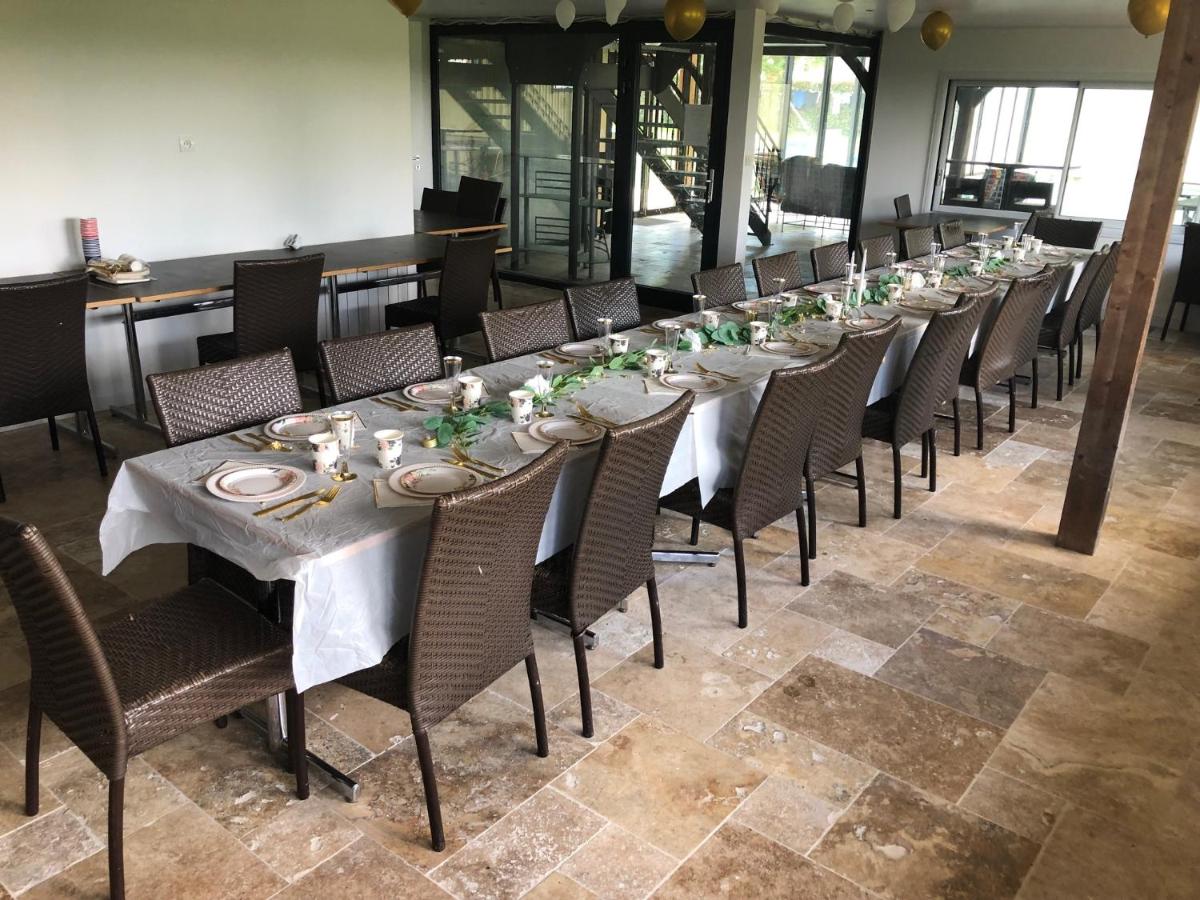 Domaine les petits bois seminaire 36 couchages avec piscine privée 31 degrés - Housity