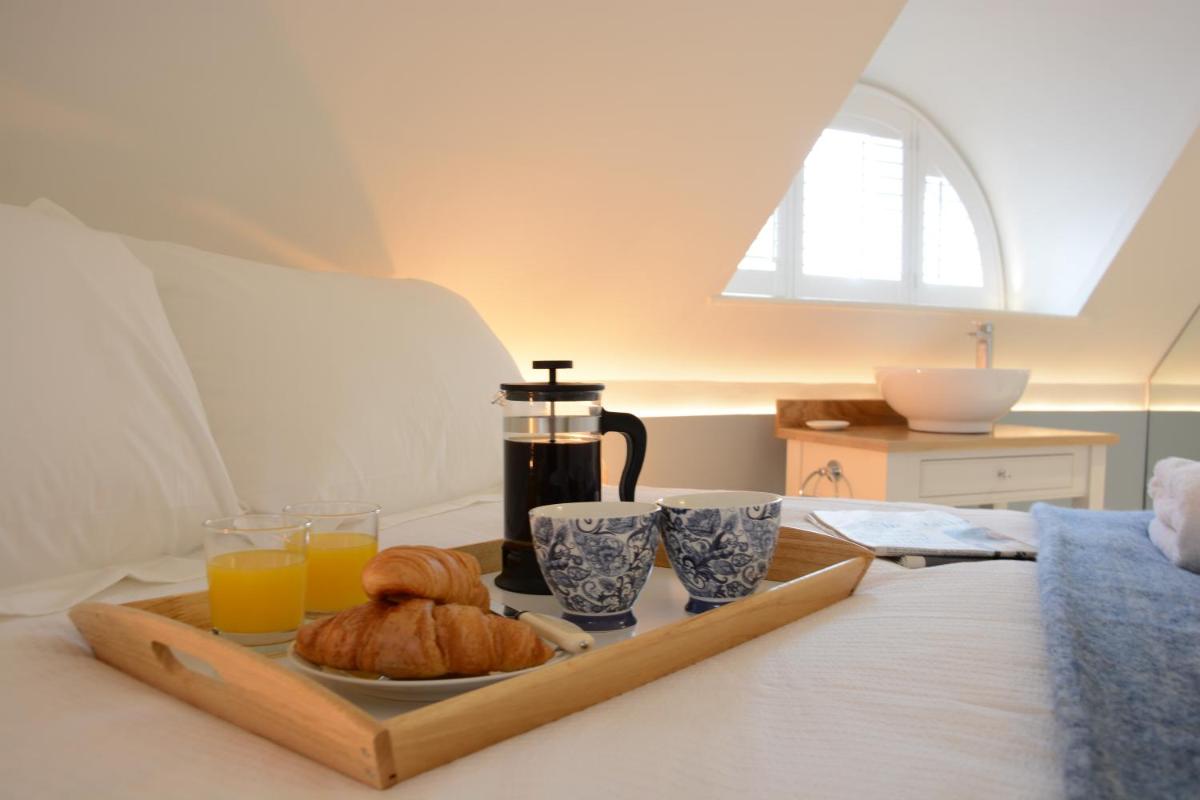 The Round House - Housity