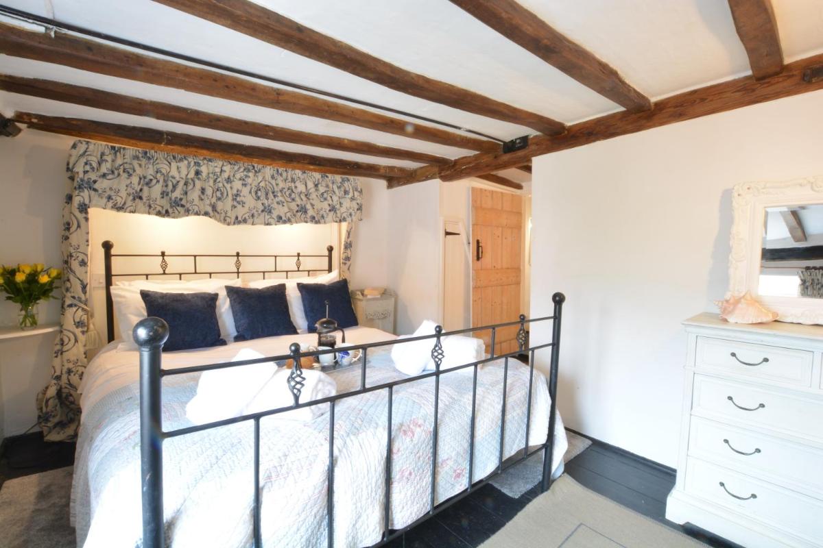 The Moorings, Orford - Housity