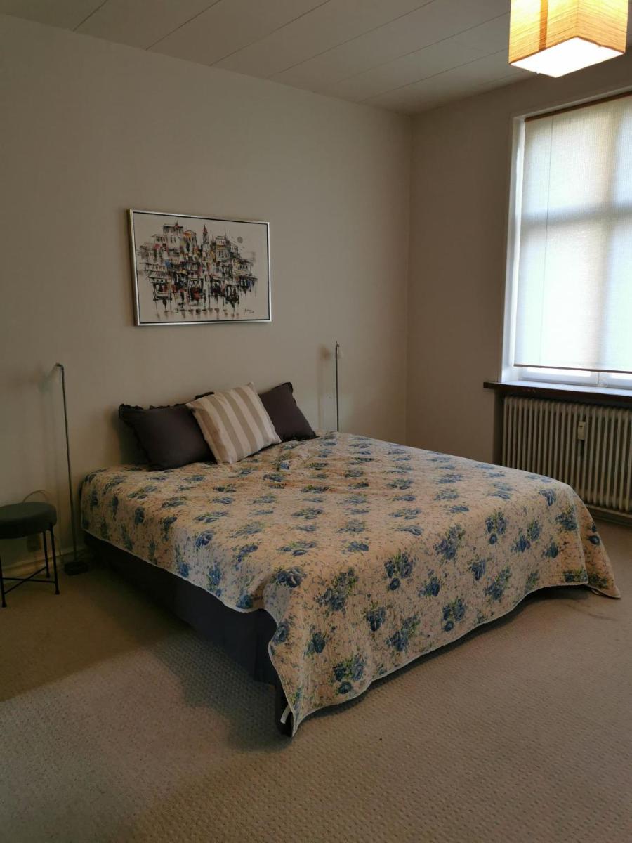 Big apartment on the town square - Housity