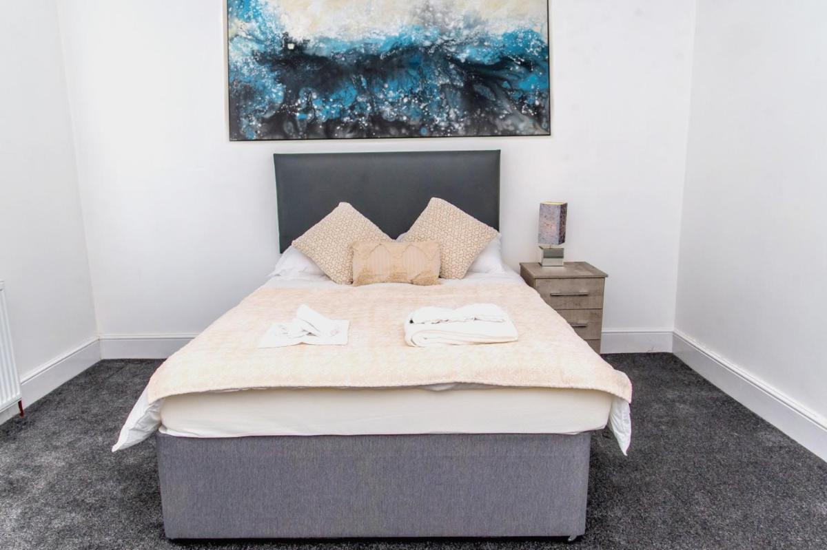 Luxurious Cosy 4-bed in the heart of Birmingham - Housity