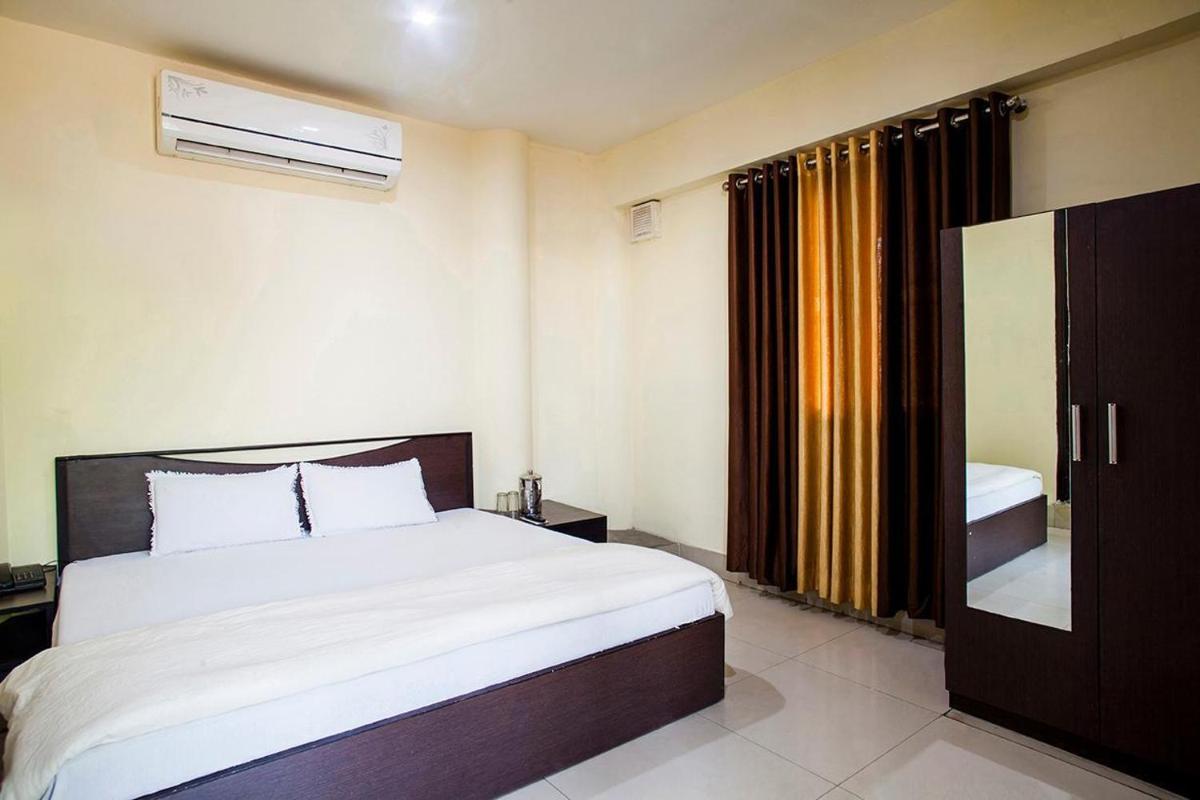 Hotel Sunshine - Housity