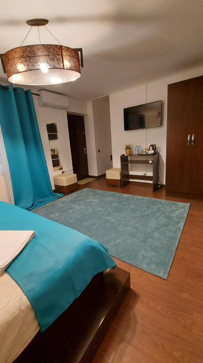 Ambiennt - Housity