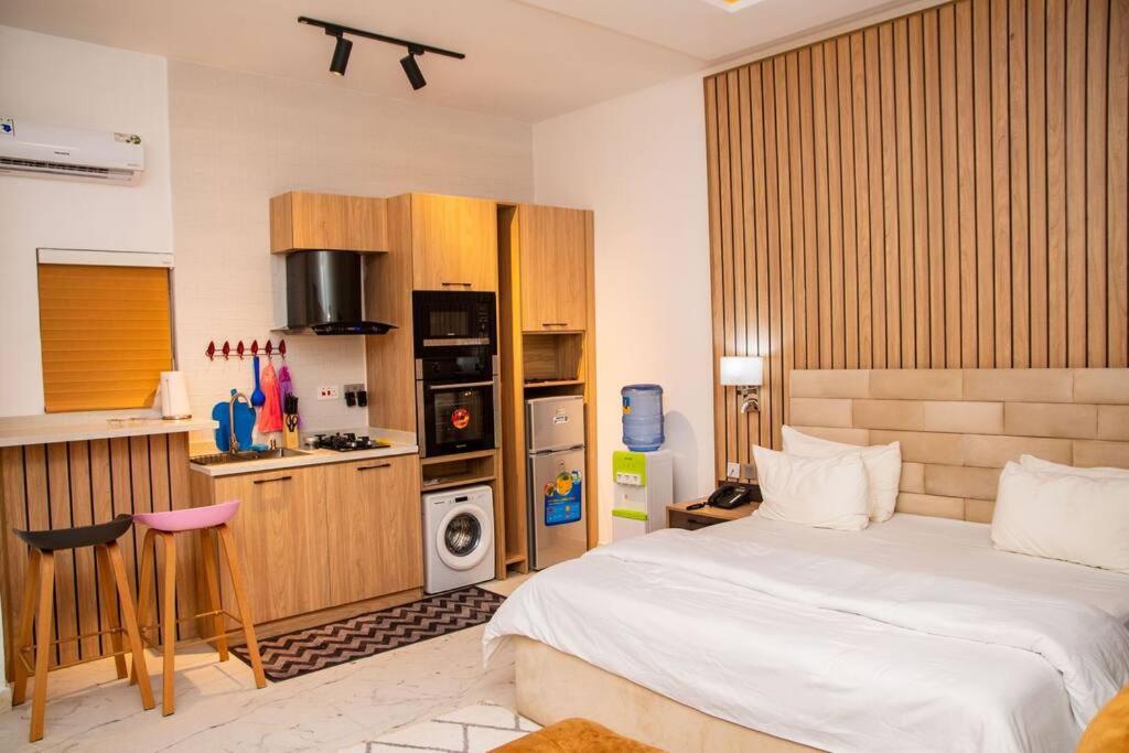 Maple studio+Gym+Snooker board Rhodabode Apt, Nile - Housity