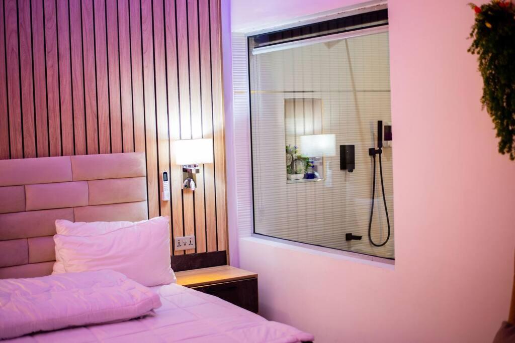 Maple studio+Gym+Snooker board Rhodabode Apt, Nile - Housity
