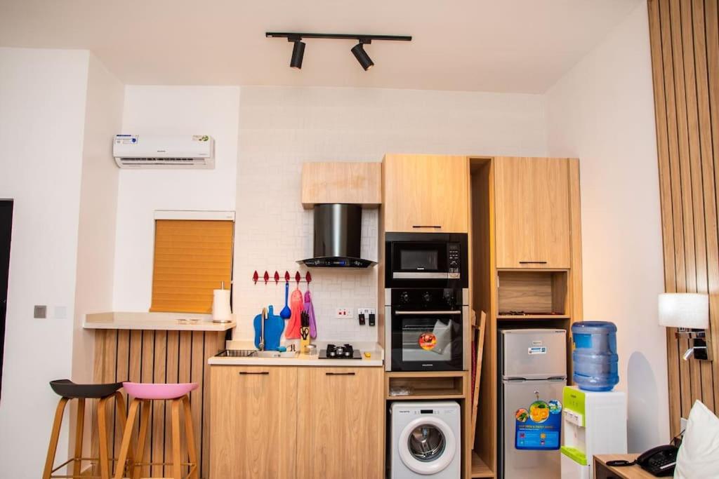 Maple studio+Gym+Snooker board Rhodabode Apt, Nile - Housity