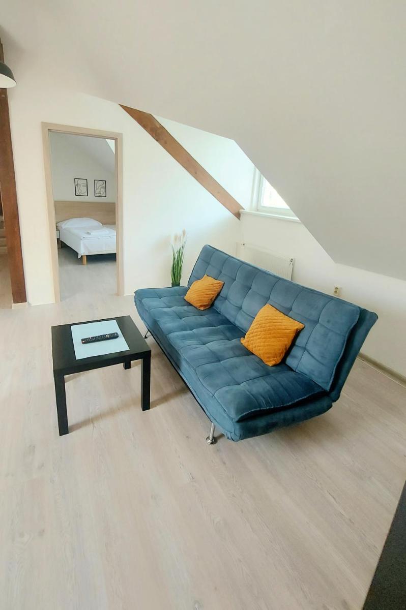 Apartmán pre 5 osôb, 2 spálne, Banská Bystrica Podlavice 24h self checkin - Housity