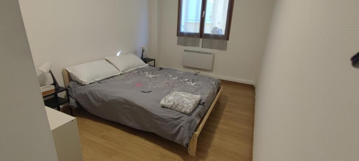 Appartement entier meublé à neuf avec garage - Housity