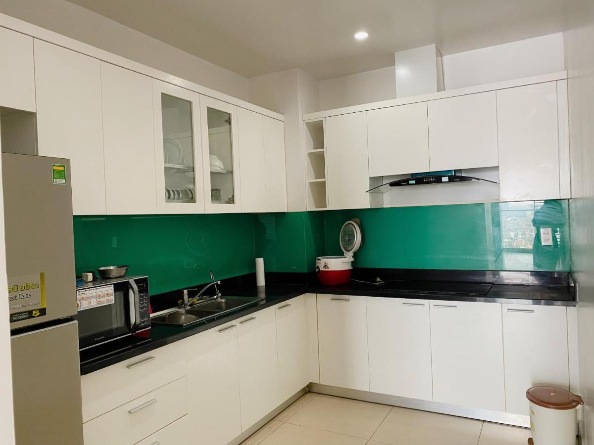 Three bedrooms Serviced Apartment (1206SHP) - 12 Lach Tray street - Housity