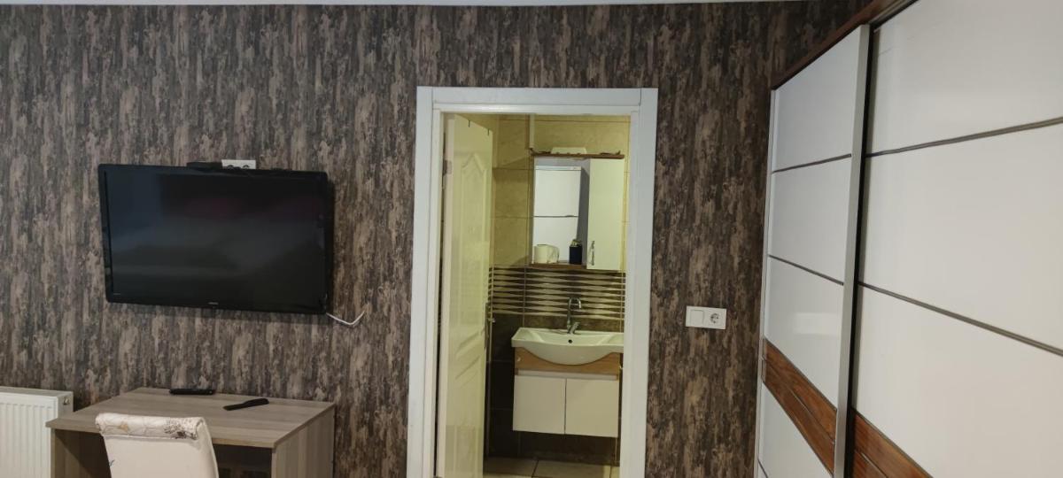 Midtown Hotel Apartments 305 (0+1) - Housity