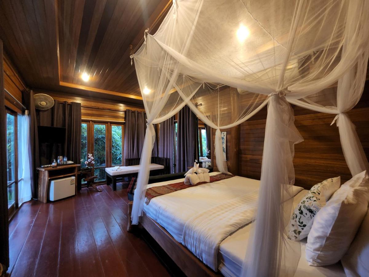 Esmeralda View Resort - SHA Extra Plus - Housity