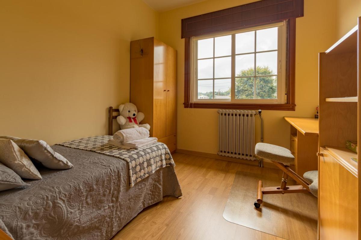 Vibes Coruña- Casa rural en Aranga - Housity