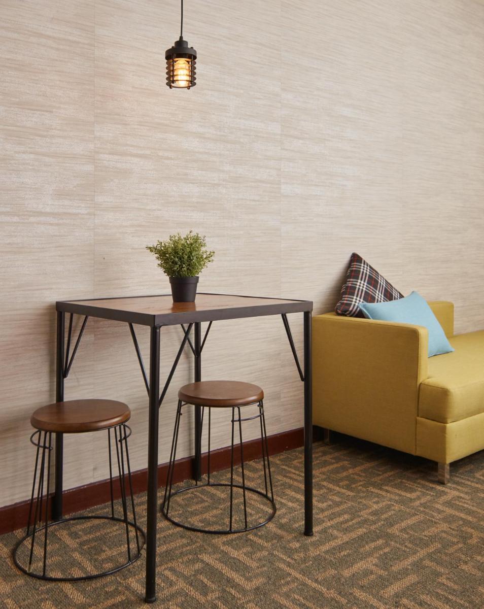 Via Hotel Taipei Station - Housity