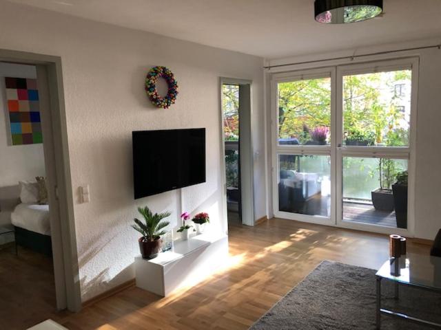 Best Apartment in the Center of Berlin with Big Terrace - Hizvo