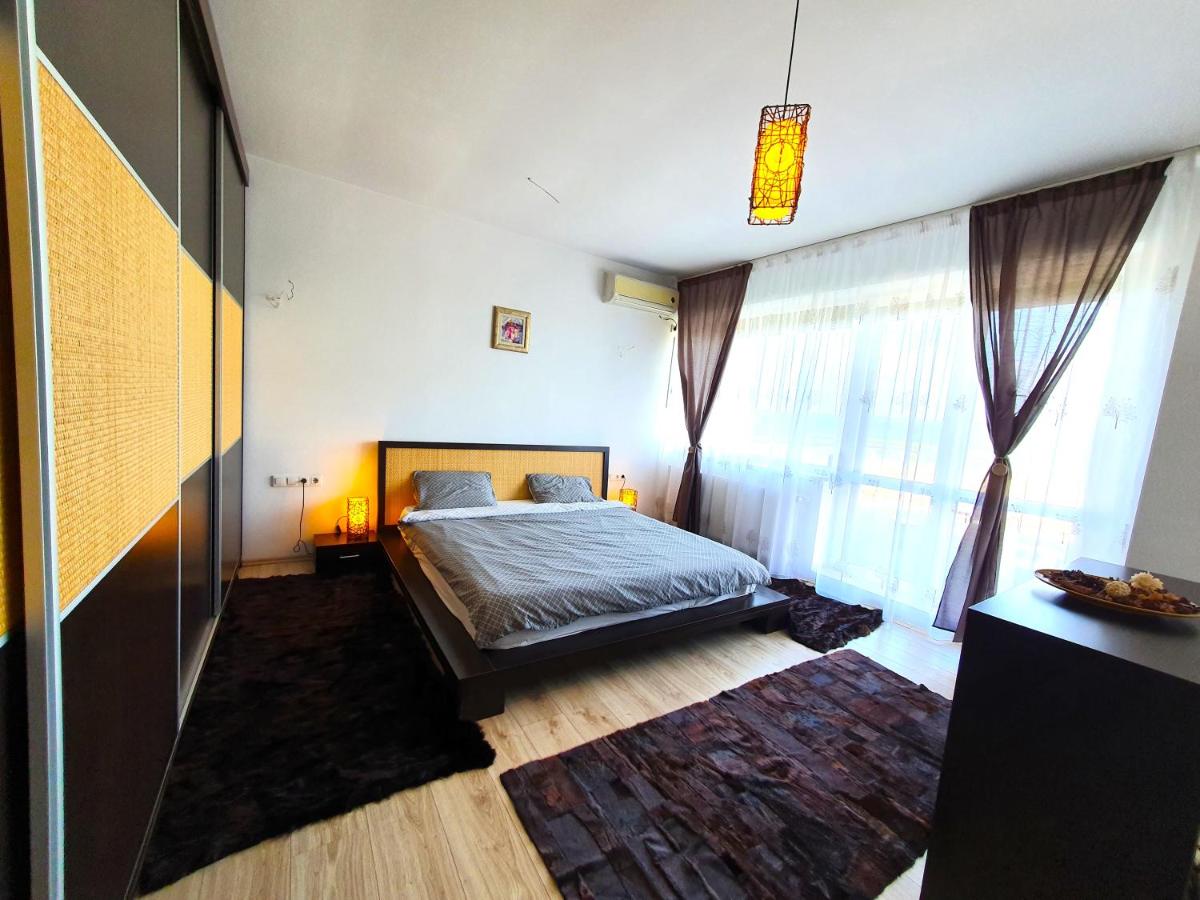 Corbeanca Penthouse - Housity