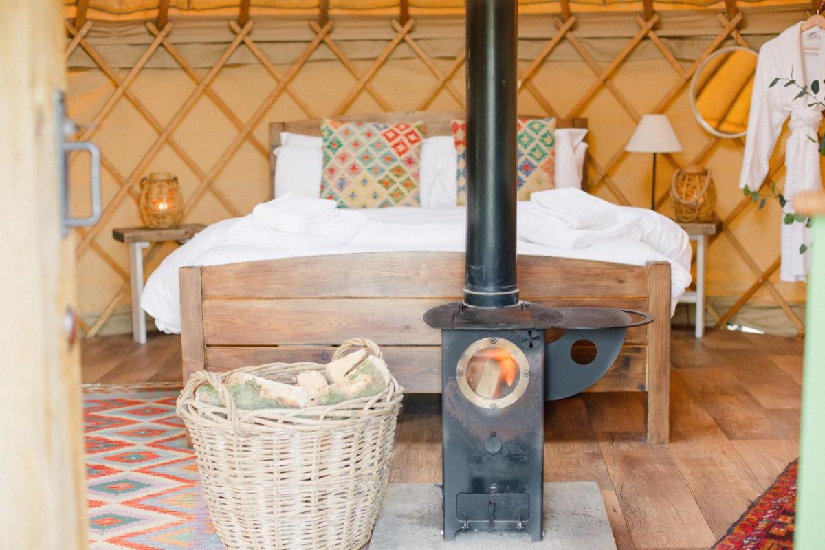 Yurtshire Fountains - Wensley Yurt - Housity