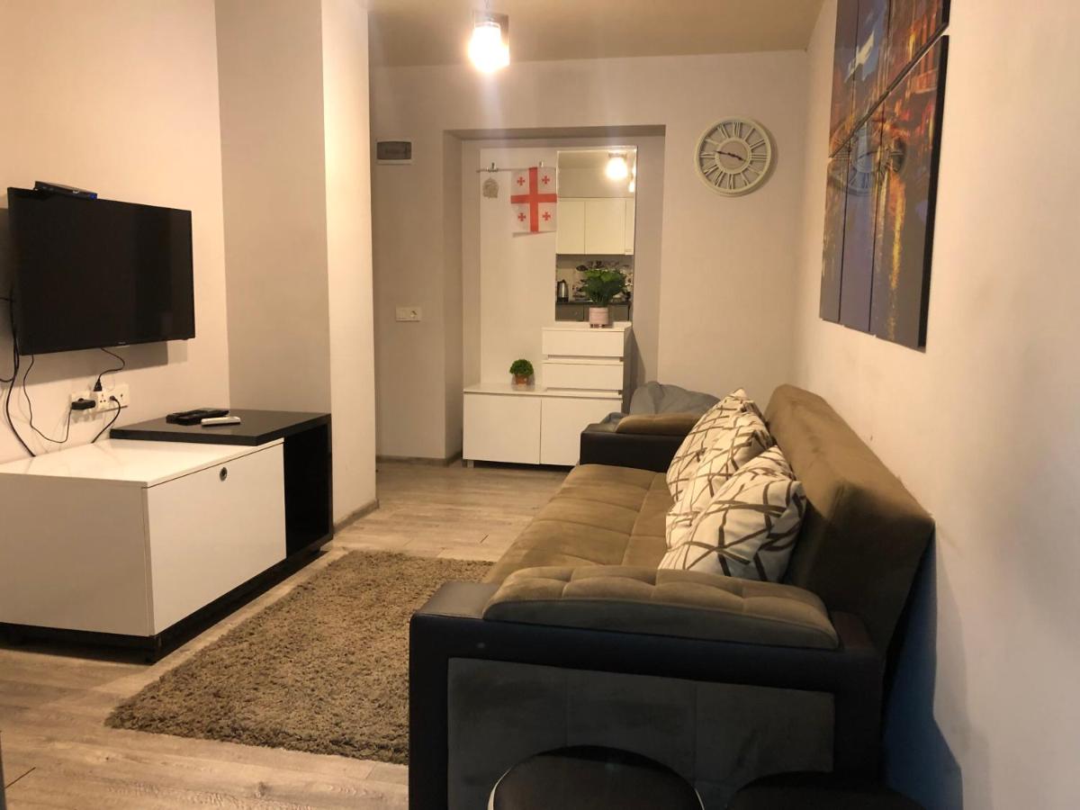 shartava #1 - Housity