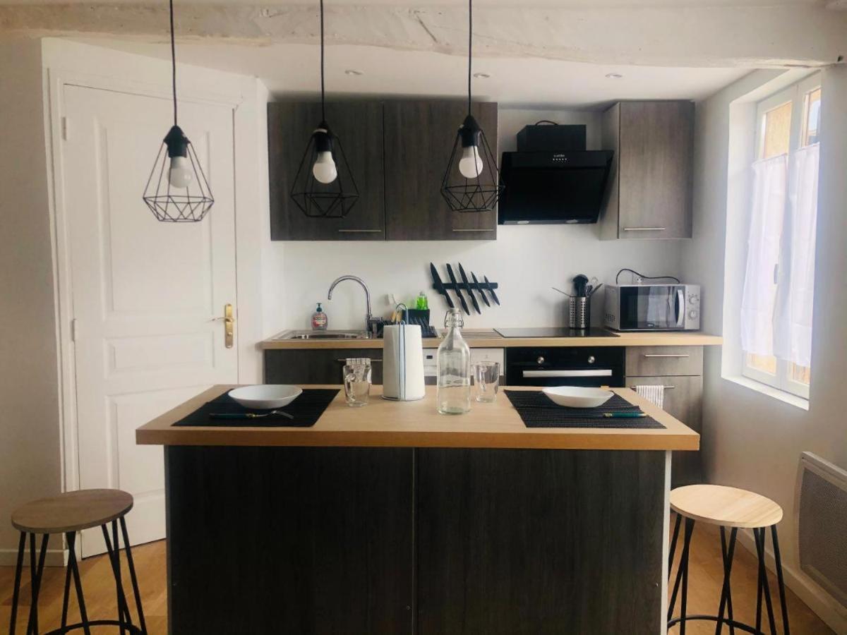 Chambre #1 Amiénoise Parking Wifi Netflix - Housity