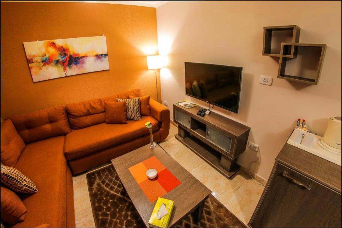 Ibiza Hotel - Housity