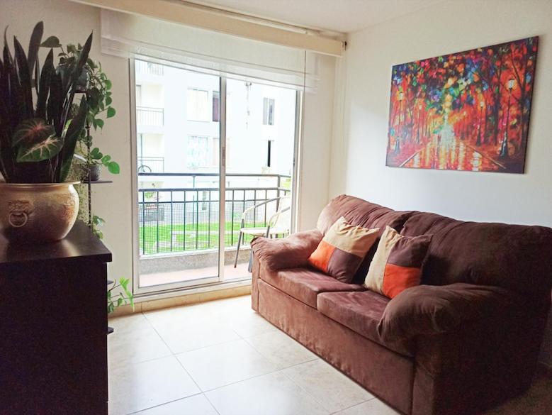 Cálido apartamento cerca a Mall Plaza - Housity