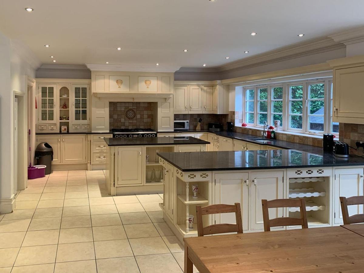 Moondance Villa - Housity