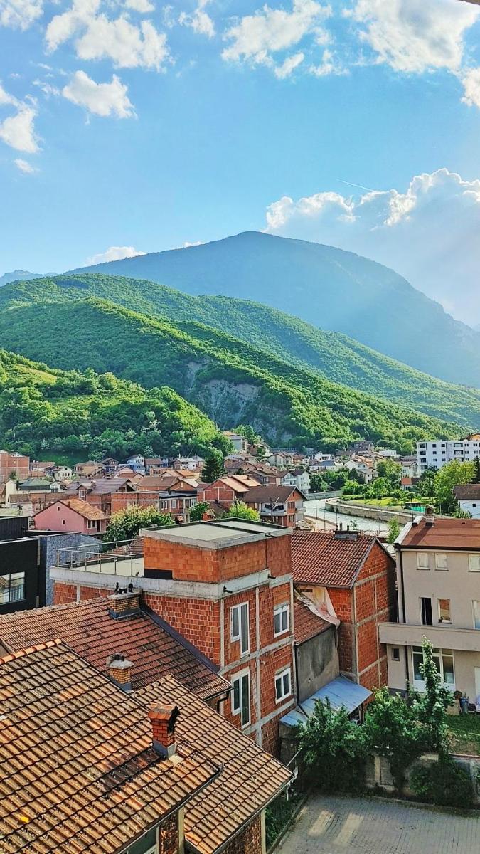 Suitetrails - Central Private Apartment with Views