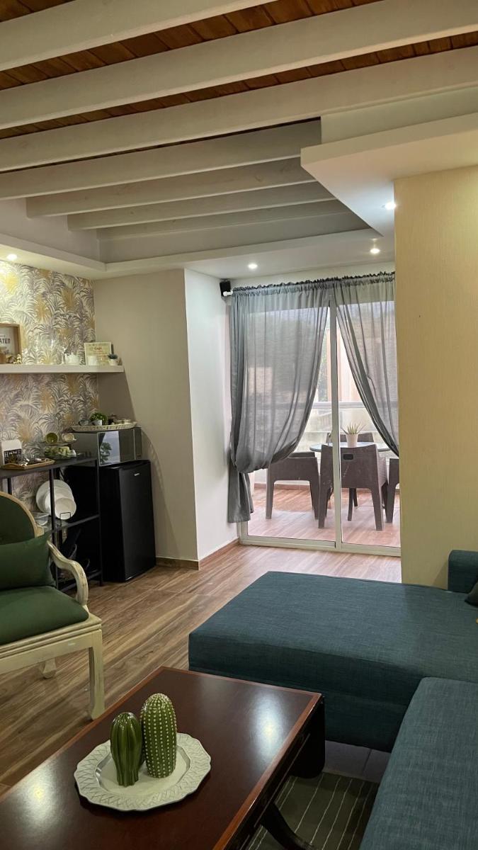 Hermosa y acogedora suite independiente con piscina - Housity