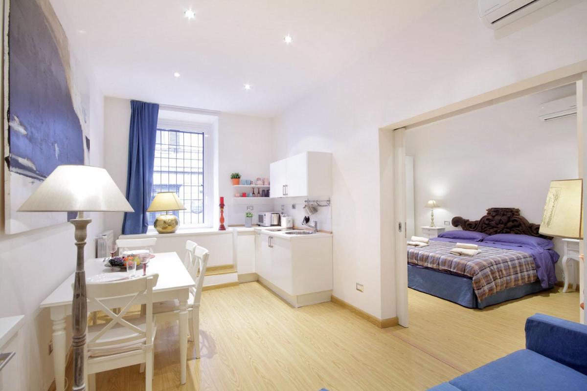 Vatican St Peter 2 bedrooms 2 bathrooms apartment - Housity