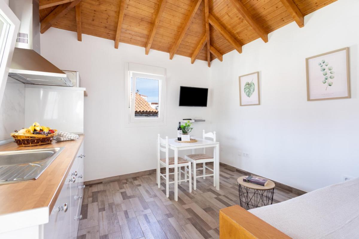 Casa Isabela with Roque Nublo view - Housity