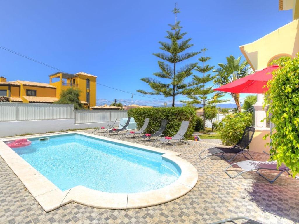 Casa Santa Isabel wonderful 6 bedroom villa sleeps 12 located just outside the traditional seaside - Housity