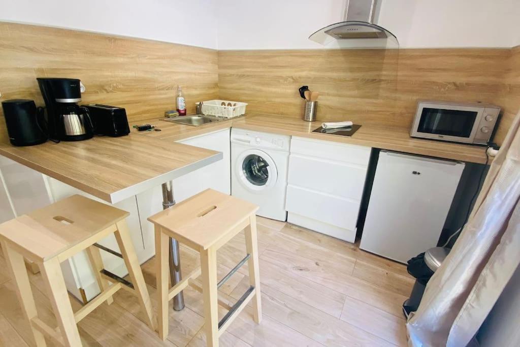 Montpellier Antigone : Studio récent 2 personnes - Housity