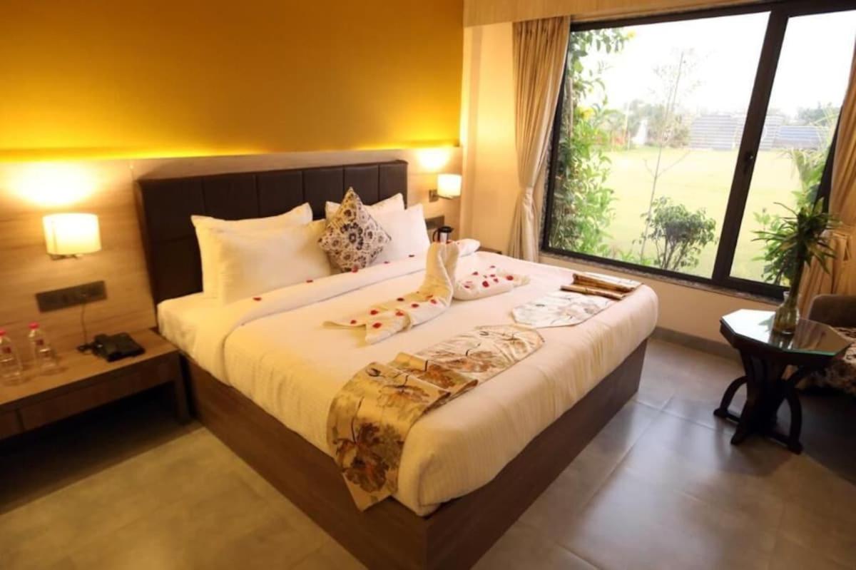 Solitaire Resorts - Housity