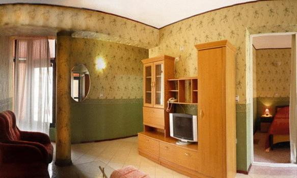 Ambaritsa Hotel - Housity