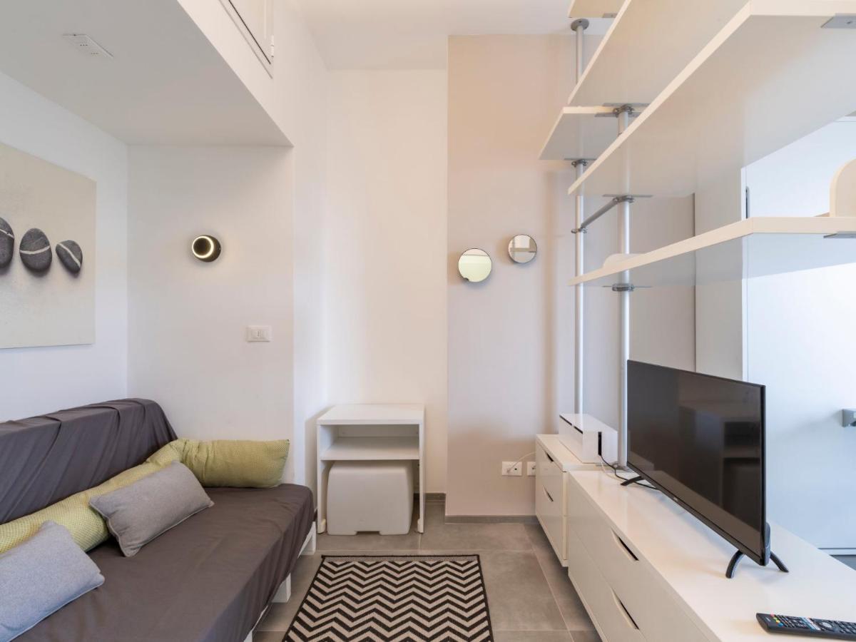 Studio Terrazzino vista Mare by Interhome - Housity