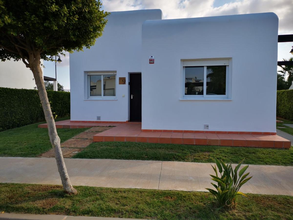 Condado de Alhama Golf resort - Villa Alba - Housity