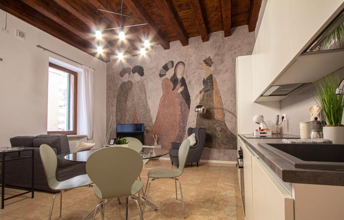 Le Damigelle - Housity