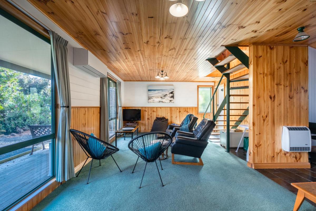 The Boathouse - Freycinet Holiday Houses - Housity