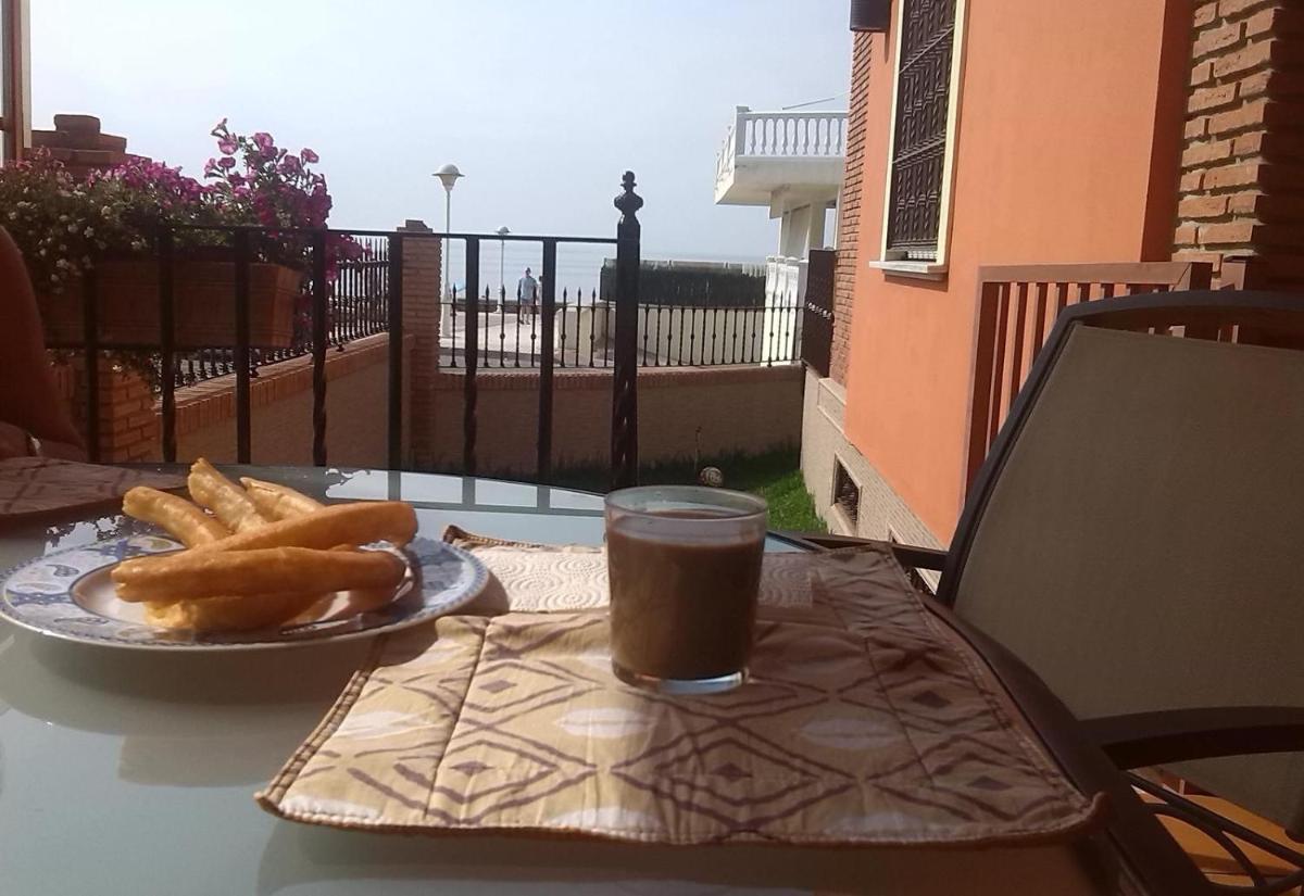Sea front house - Housity