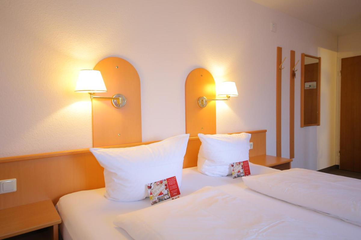 Hotel Zum Prinzen Sinsheim - Housity