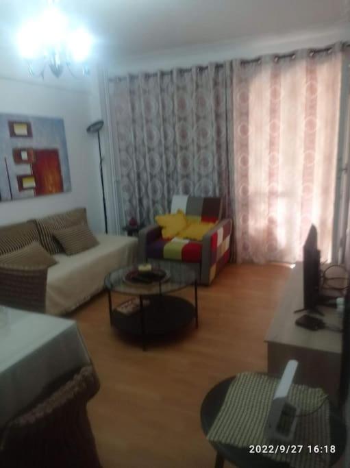 Omorpho diamerisma se polukatoikia kentro peristeri - Housity