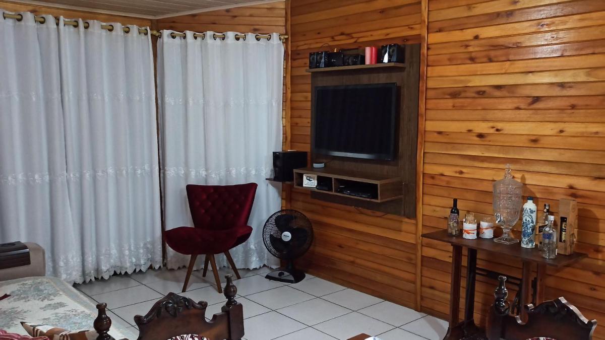 Casa a 100m da praia e a 800m do Beto Carrero - Housity
