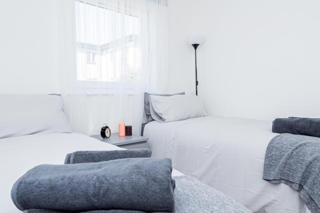 Bayview Apartments - Housity