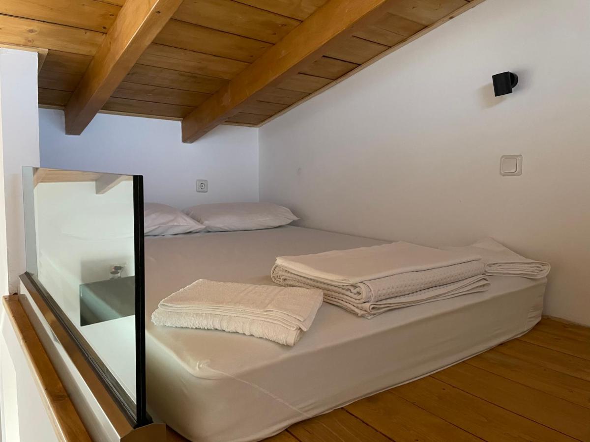 Spitakia-Cozy & Comfy Apartments 10minutes from the airport - Housity