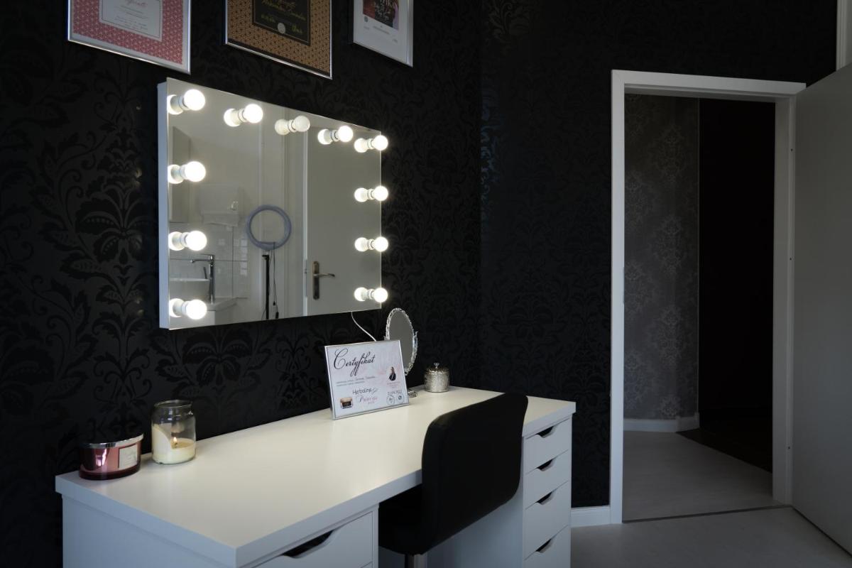 Night o'clock Apart Premium - Housity